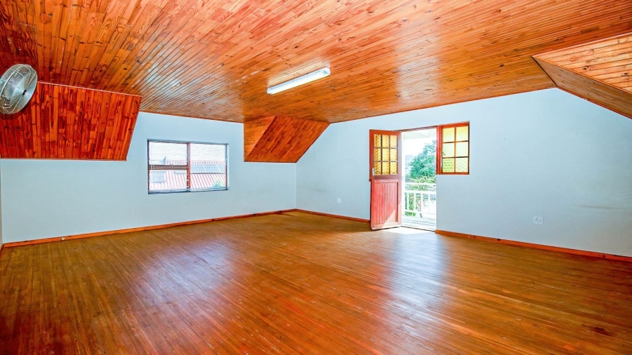 4 Bedroom Property for Sale in Hartenbos Central Western Cape